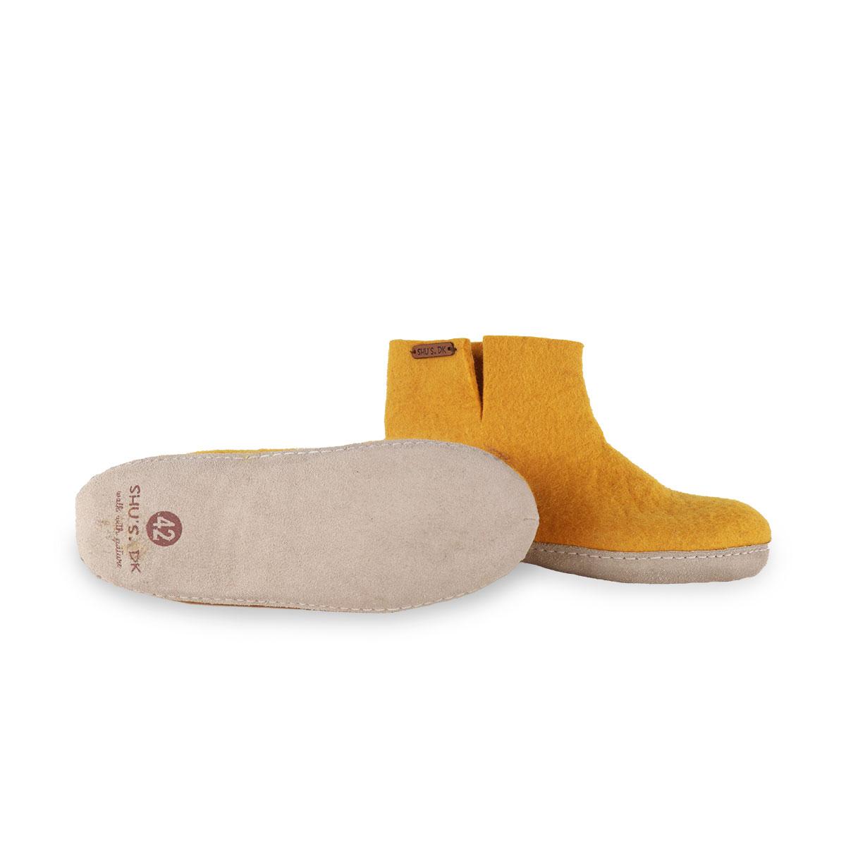 Ullstövlar (100% ren ull) - Modell Curry gul med mockasula
