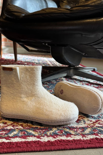 Ullstövlar (100% ren ull) - Modell Beige med mockasula
