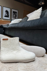 Ullstövlar (100% ren ull) - Modell Beige med mockasula