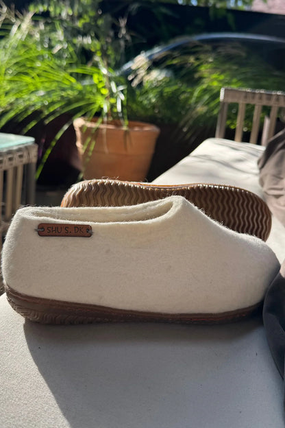 Ullskor (100% ren ull) - Modell Beige med gummisula