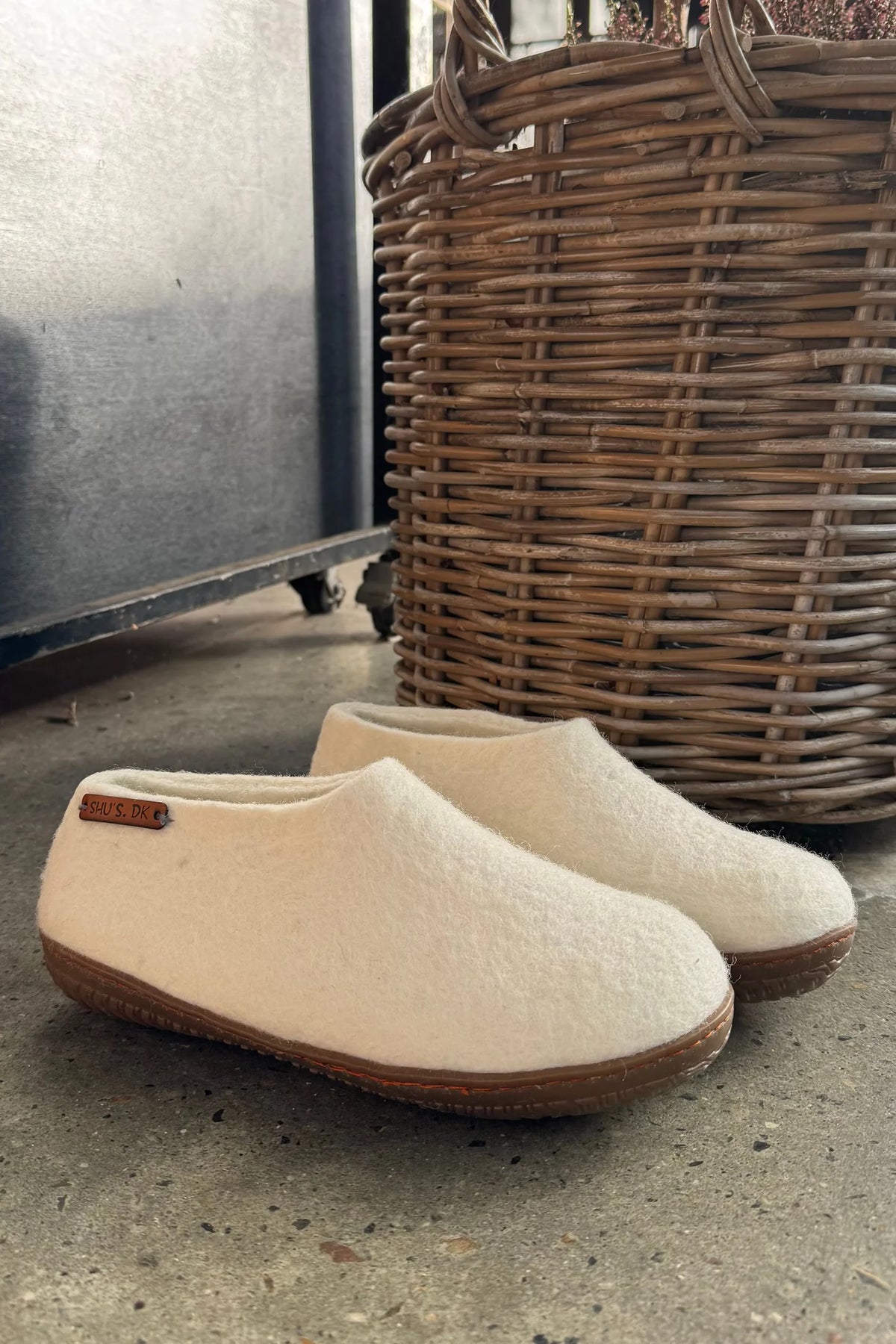 Ullskor (100% ren ull) - Modell Beige med gummisula