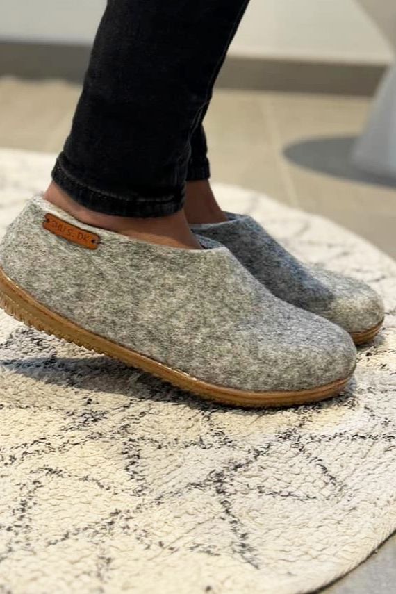 Ullskor (100% ren ull) - Modell Grå med gummisula